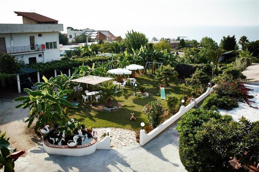 Case Vacanze Giardino Parghelia Eksteriør bilde